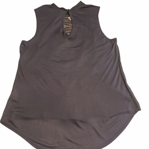 Tiny Woman's Embroidered Top - Picture 6 of 14